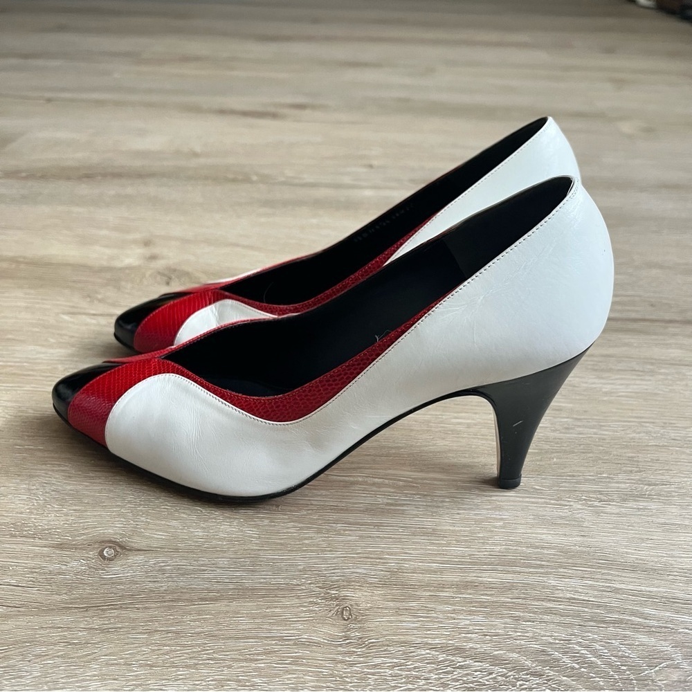 Bruno Magli Vintage Spectator Pump SZ 5.5 Roaring 20s Black Red White - Picture 3 of 7